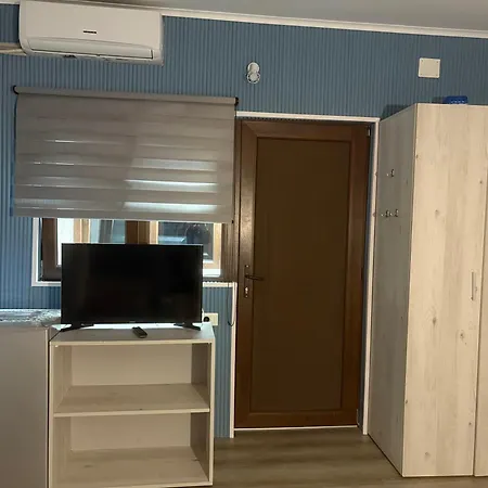 Cathouse Гостевой дом