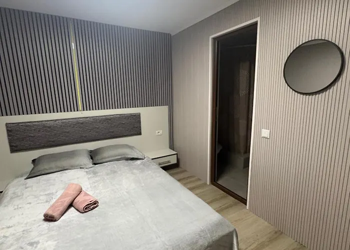 Cathouse Гостевой дом